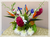 Irisiana :: Tropical Flower Arrangement